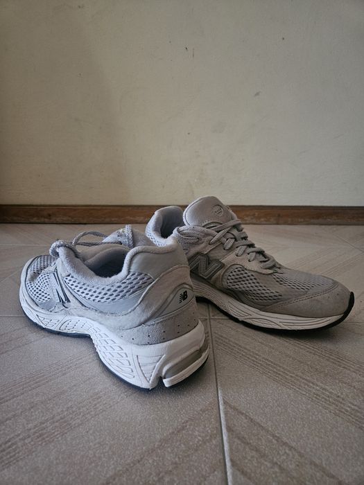 Sapatilhas New Balance 2002R. Tamanho 41,5