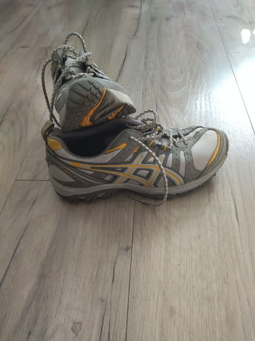 Buty adidas Asics 37.5 trekkingowe