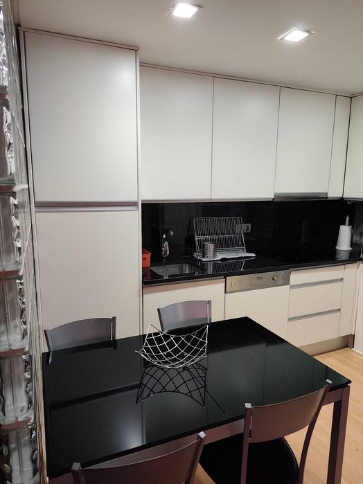 Apartamento T2 na Rua do Brasil a 5 minutos a pé das escolas e do Estádio Cidade de Coimbra