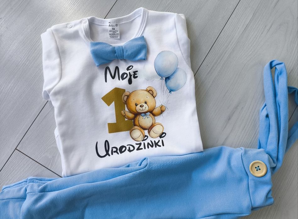 Błękitny komplet miś z balonikami na roczek chłopca