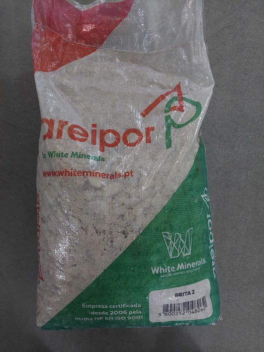 pedra brita nº2 saco 25kg