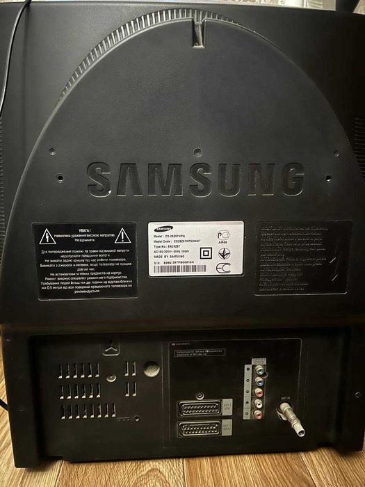 Телевізор Samsung 2007 року, діагональ 72 см