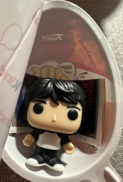 Фігурки из kindera дивні дива