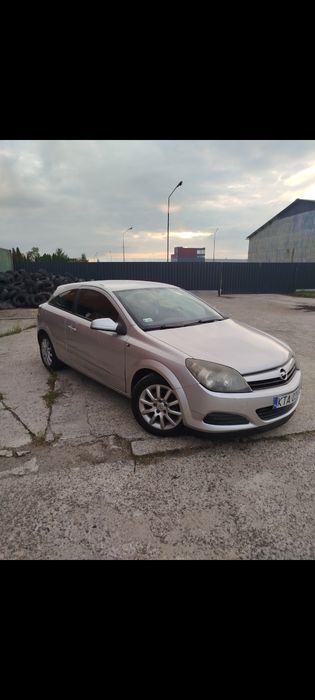 Opel Astra H GTC