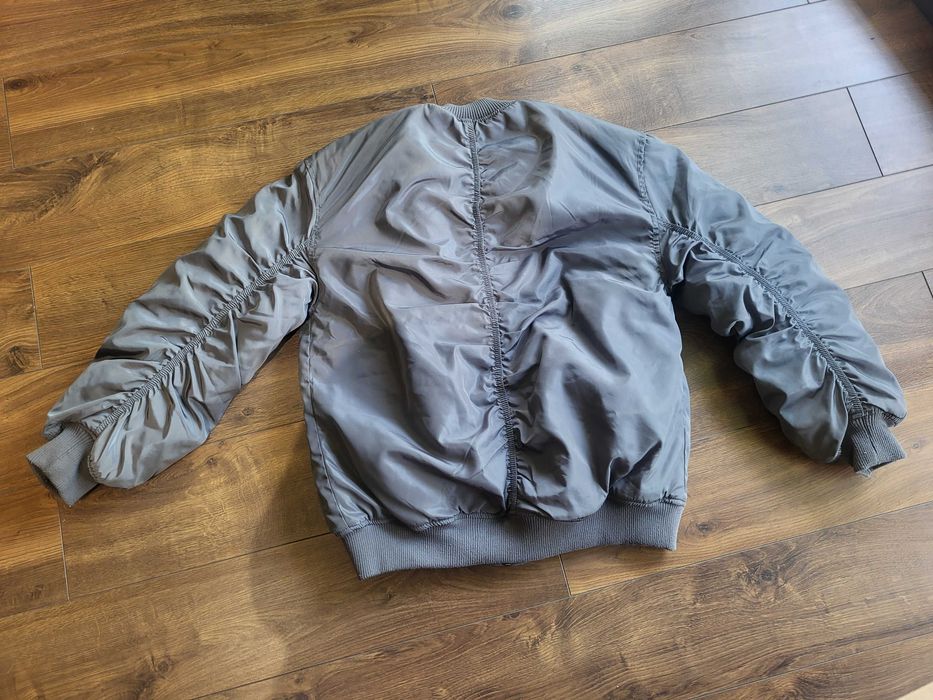 Kurtka bomberka oversize
