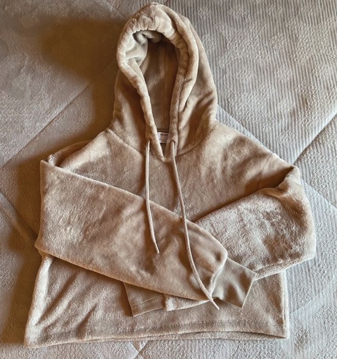 Sweatshirt beje com pelo