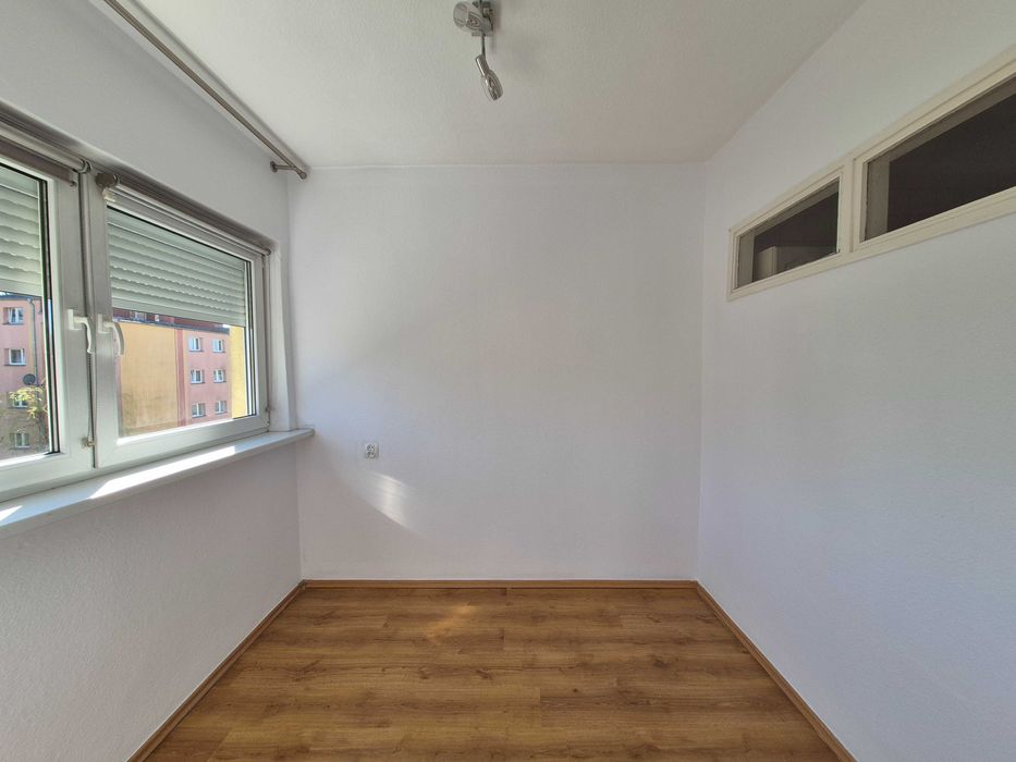 Mieszkanie 32 m2 + piwnica, 3 piętro, centrum