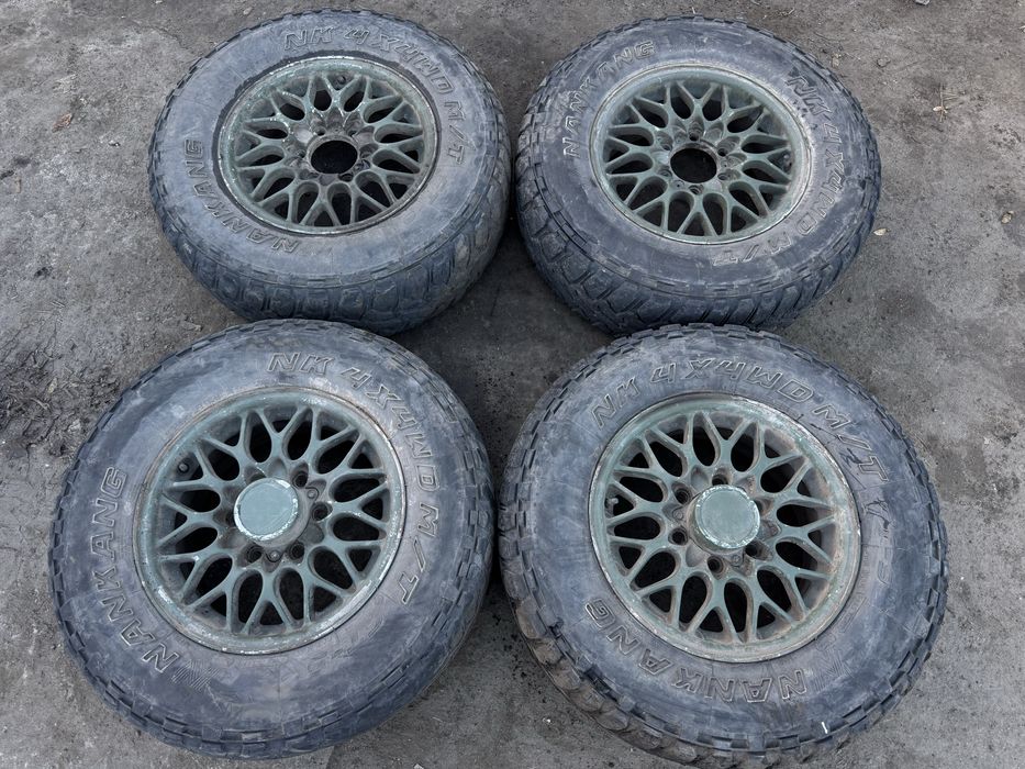 Диски, колеса для позашляховика 6/139.7 R16