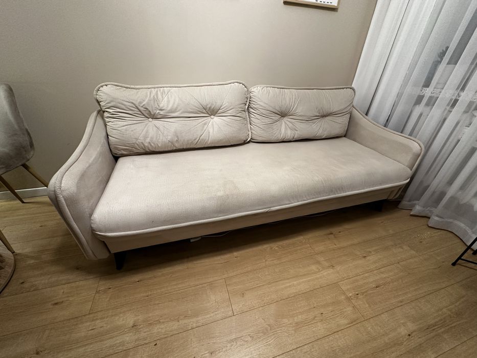 Sofa velvet ecru z funkcja spania hydrofobowa