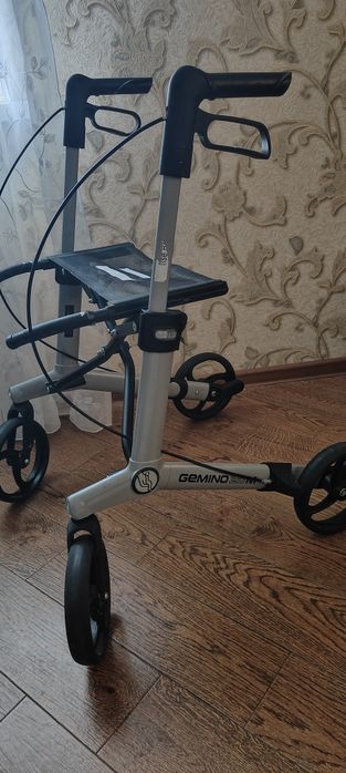 Ходунки, ролатор,  роллери, легкі, GEMINO 20 Sunrise Medical, дo 150 к