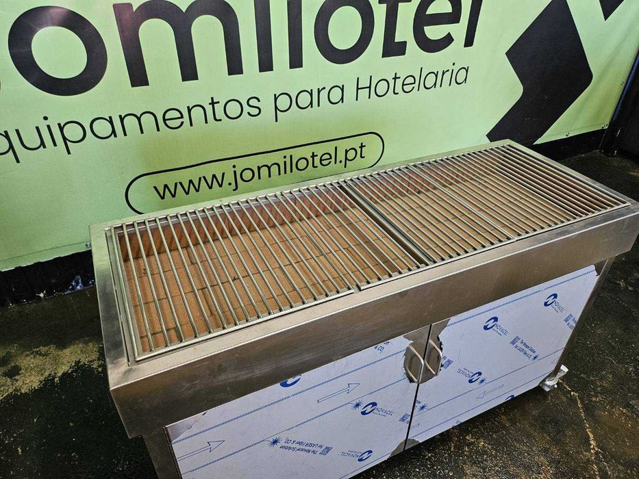 Grelhadores industriais a gás e a carvão