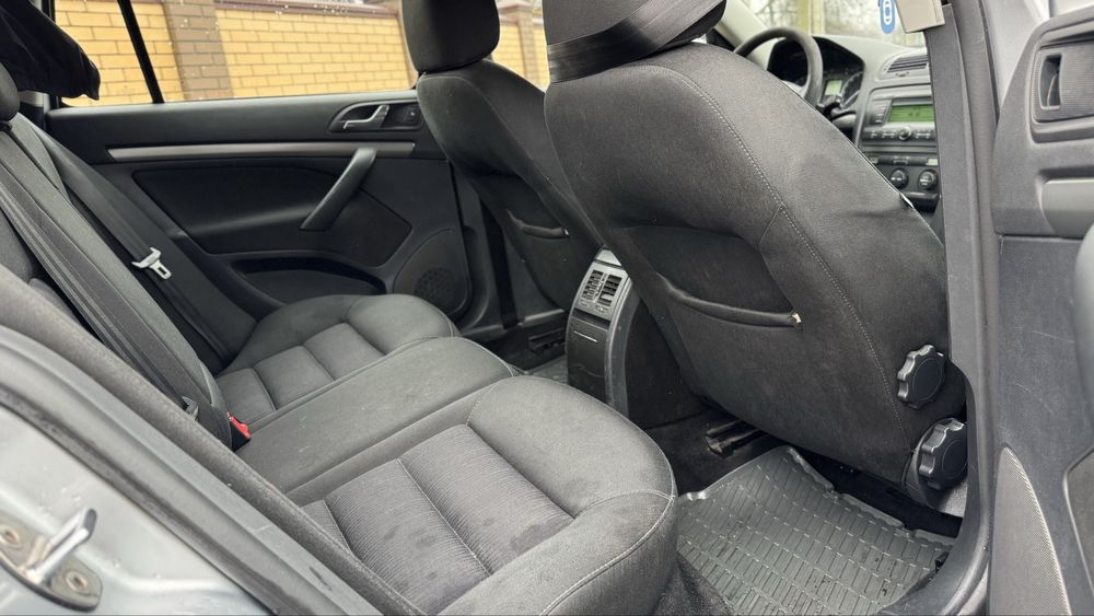 Авто в наявності