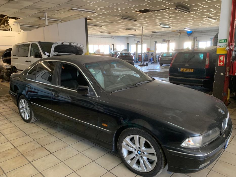 BMW  E39  520i 1999