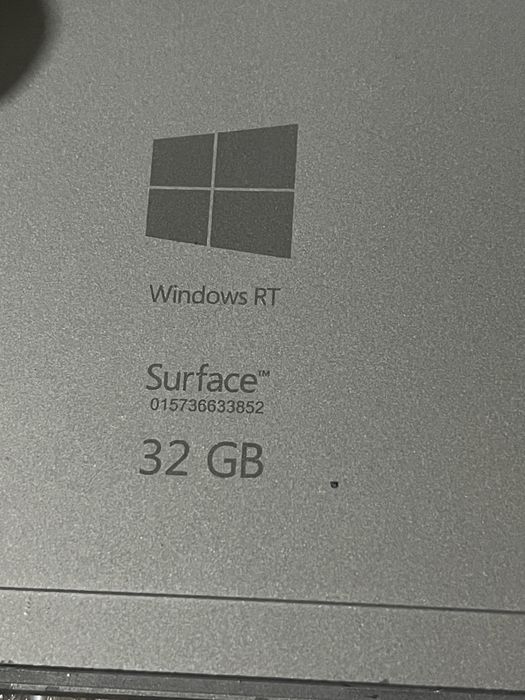 Планшет Microsoft Surface RT 32GB
