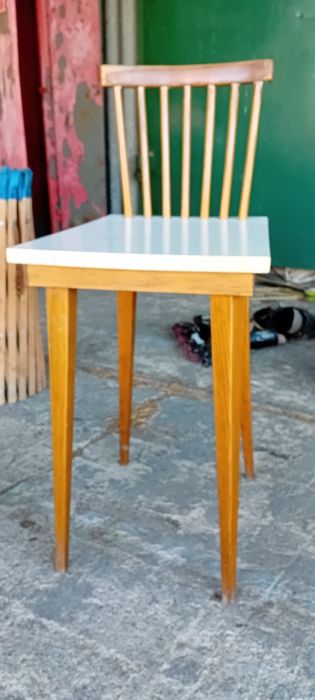Krzesełko z lat 70-80