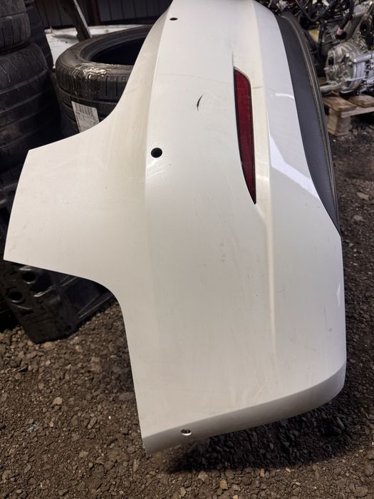 Бампер задній Tesla Model 3 білий