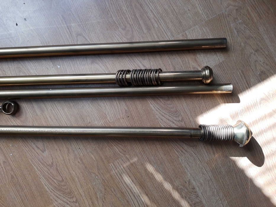 Karnisze mosiądz lakierowany, podwójne, lakierowane