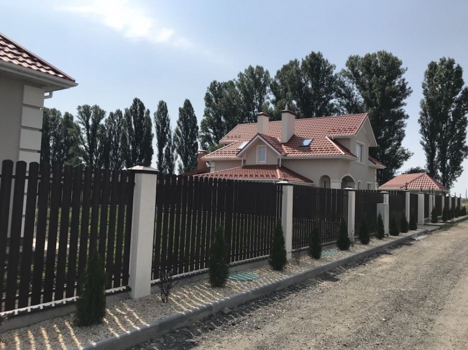 Котеджний Комплекс " Зарічний Гай"