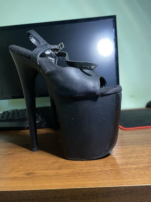 стріпи 3ки, сприпы 3, 37, плежер, pleaser