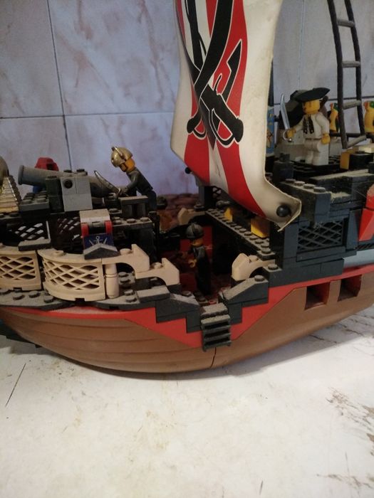 Шикарный ЛЕГО конструктор Корабли