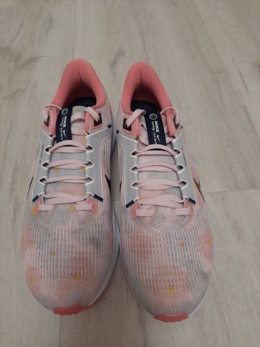 Оригінальні жіночі кросівки NIKE PEGASUS 40 PREMIUM PINK DV7890-600