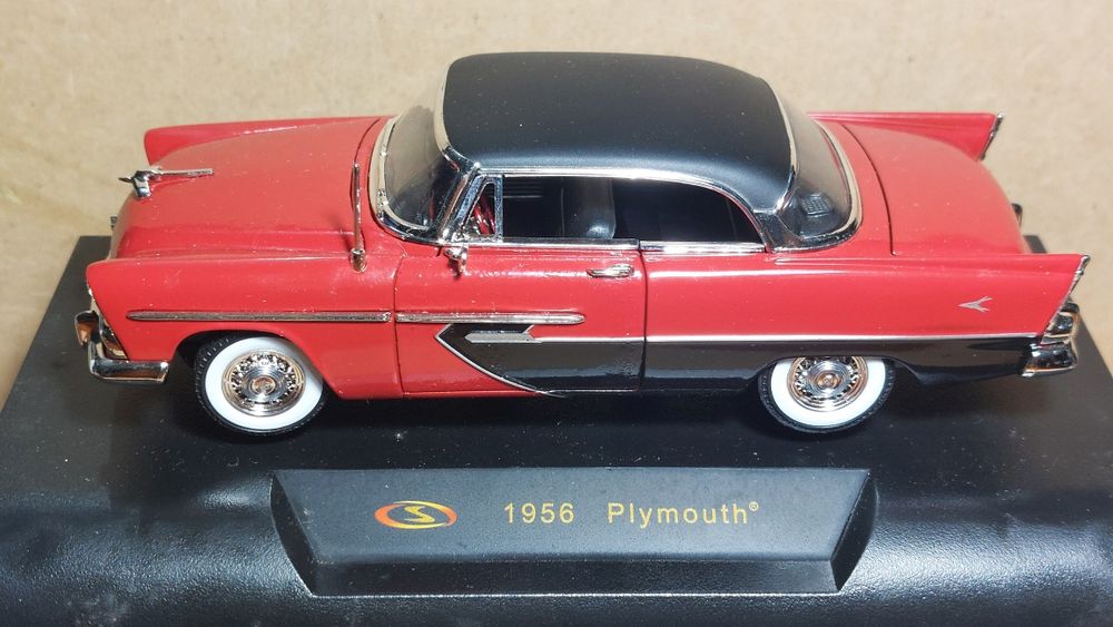 Signature Models 1956 Plymouth 1:32