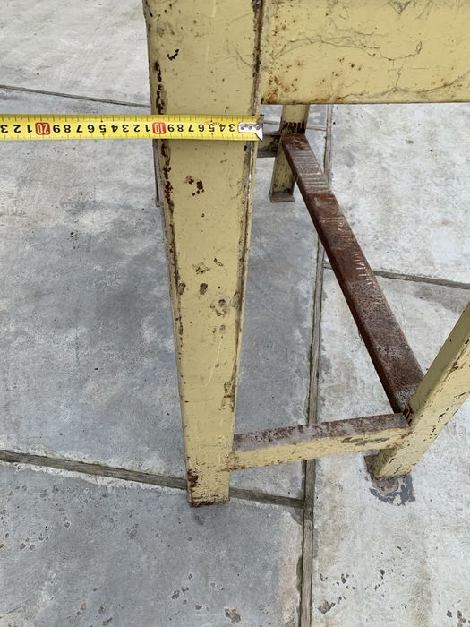 стілаж металевий  133* 60