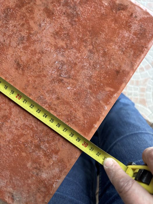 1 tijoleira  cor tijolo