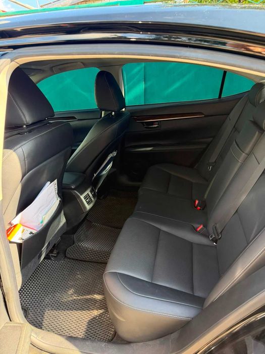 Продам Lexus ES 350