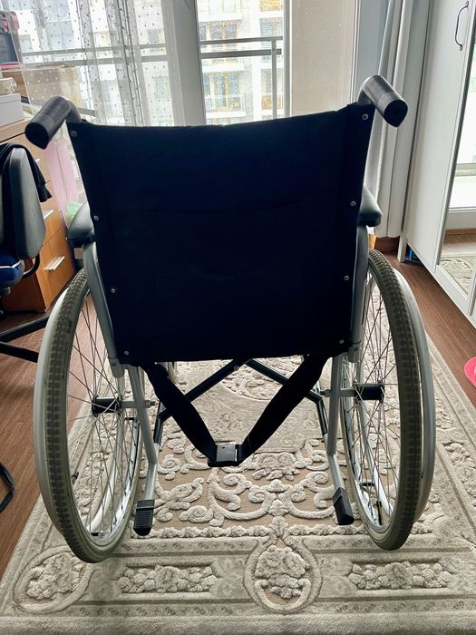 Wózek inwalidzki - stan bardzo dobry, nowe dętki i opony