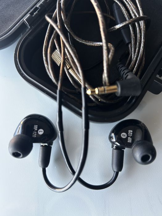 MACKIE MP-120 monitores de som in ear