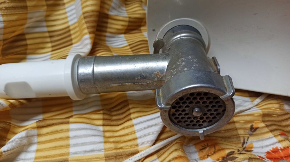 Шнековая мясорубка BOSCH MFW1550/03 под восстановление