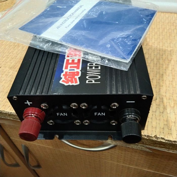 Інвертори 12 х220 з чистим сінусом вихідного струму  4000 вт та 3000вт