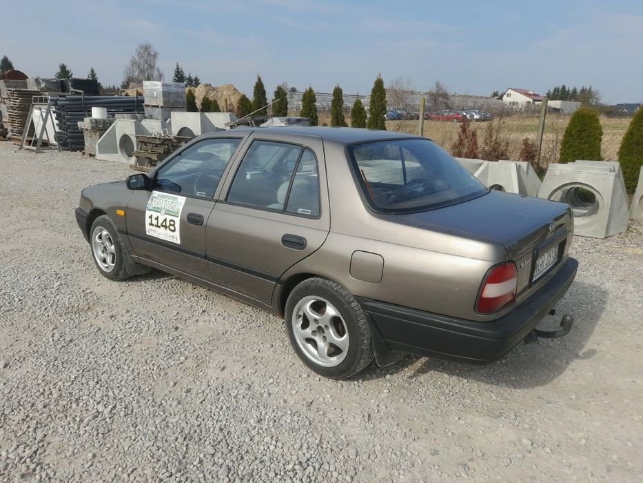 Nissan sanny rajd koguta