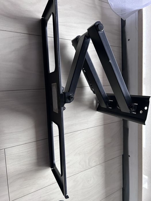 Uchwyt na ścianę TV ramię do 50 kg