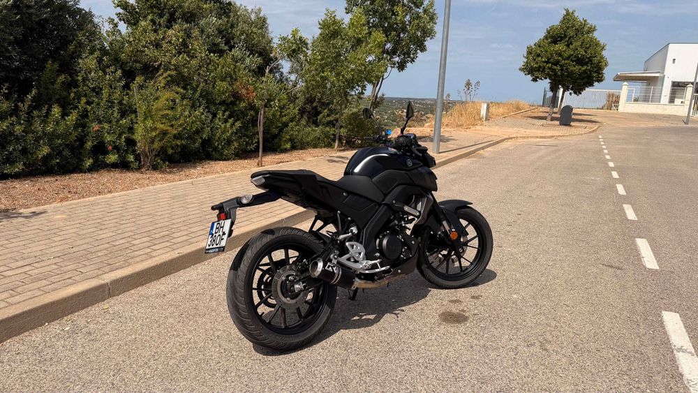 YAMAHA MT125 2024