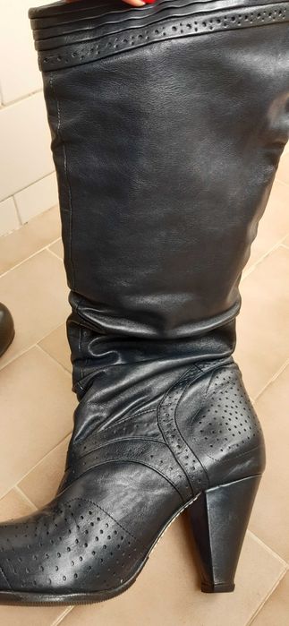 Botas em pele, marca Diesel