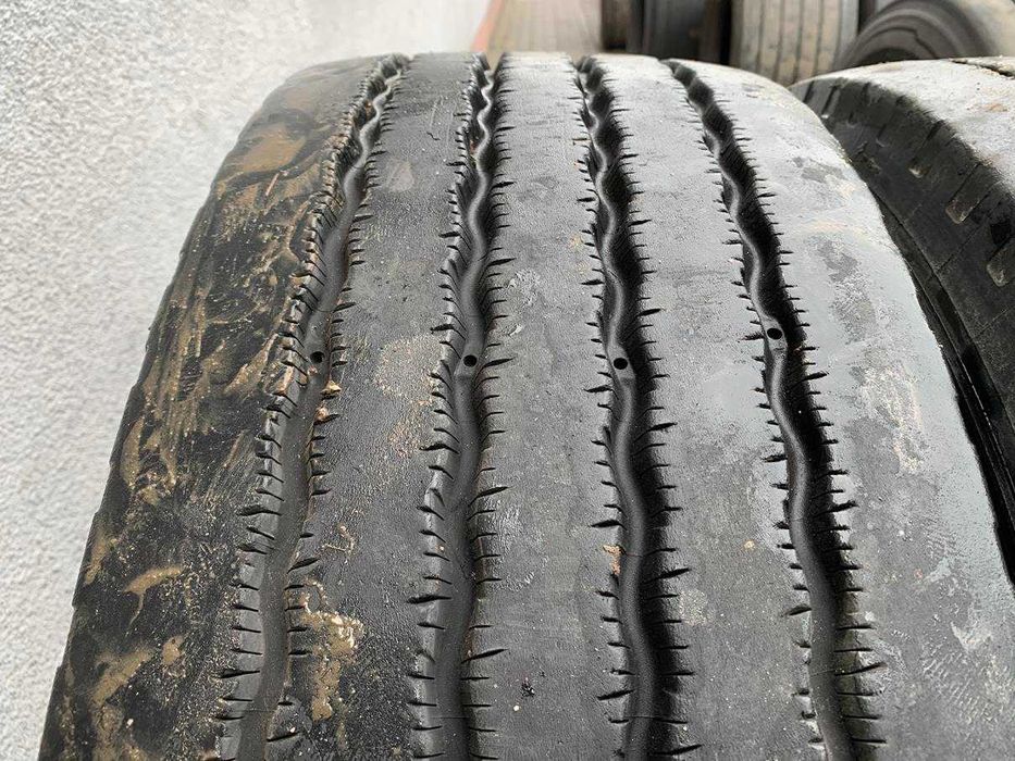 Opony używane ciężarowe przód 305/70R19.5 MICHELIN XZE2+ 10-13mm