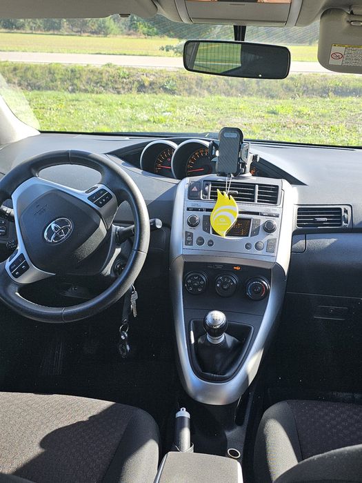 Toyota Verso 1.8b 2011r