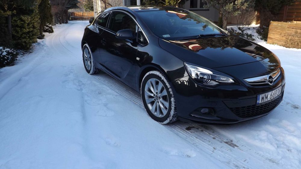 Opel Astra J GTC 2,0 CDTI 165 KM