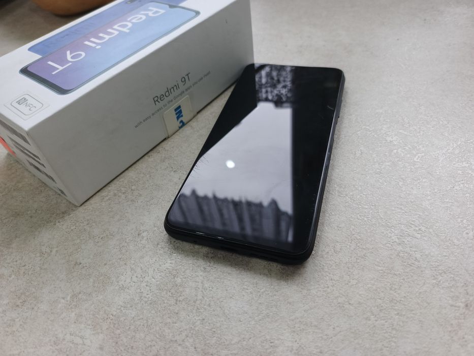 * Redmi 9T *64GB* + Etui*