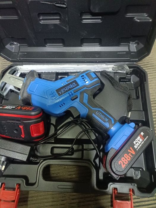 Электрическая пила. Сучкорез, аккумуляторная в кейсе