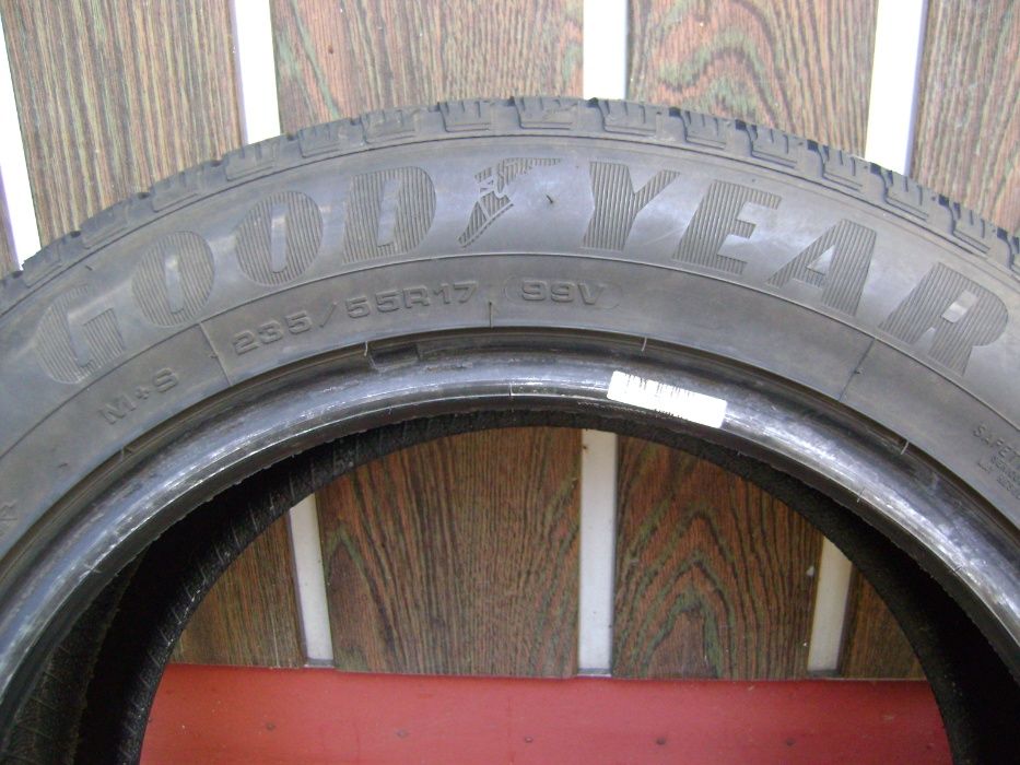 Opony letnie  Goodyear 235/55 R17