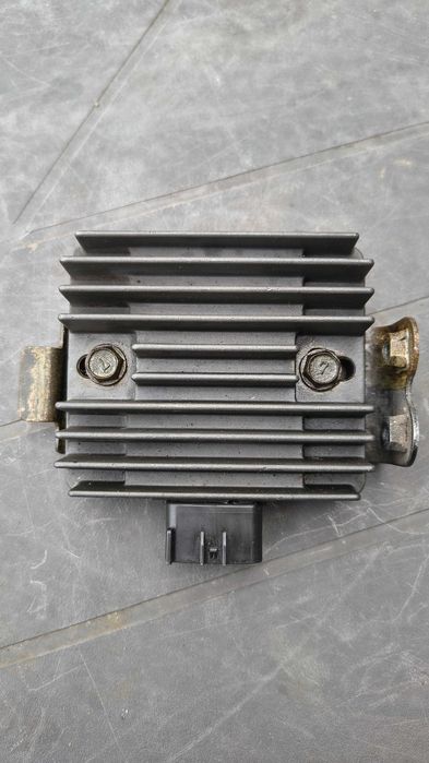 Regulator napięcia Kawasaki Z750, 2007 - 2012