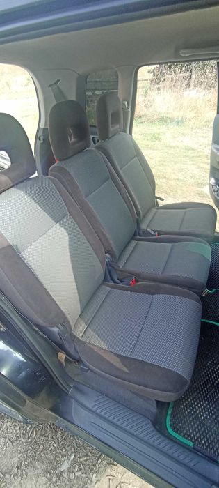Автомобіль Mazda premacy