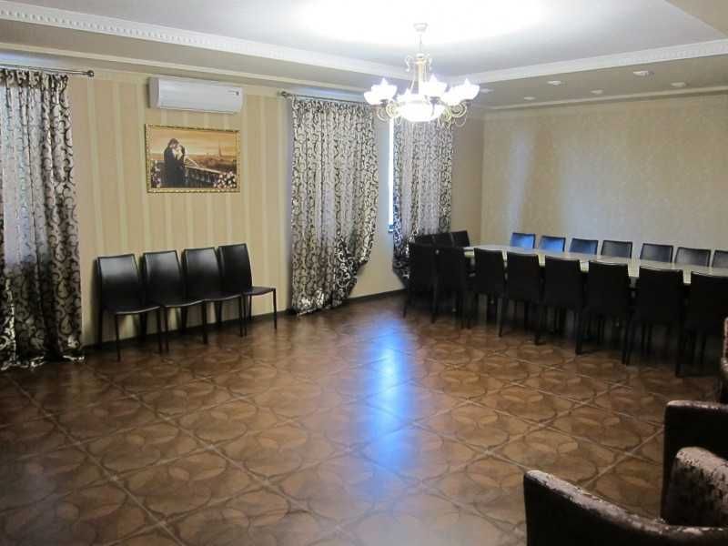 Дом посуточно 320м еврорем, бассейн, 2 сауны, беседка, караоке, теннис