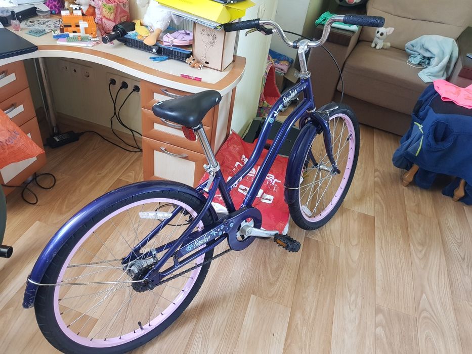 Продам велосипед для девочки. 24 колеса