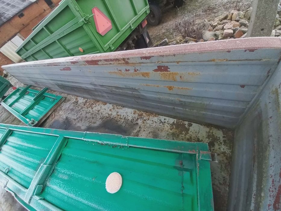 Burty używane do przyczepy d47