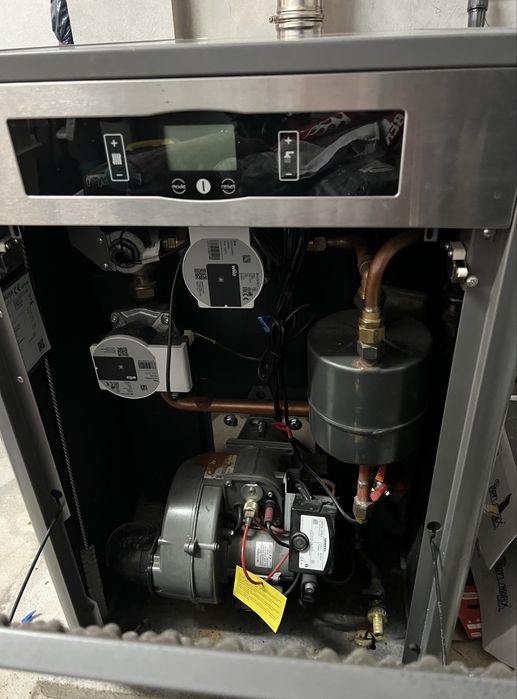 Caldeira a gasoleo com deposito de 1000 litros