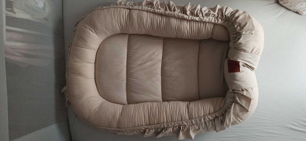 KOKON niemowlęcy BAWEŁNIANY z falbanką